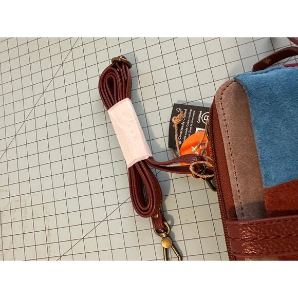 The Sak clutch crossbody wallet/purse in suede with man made materials - Picture 6 of 10